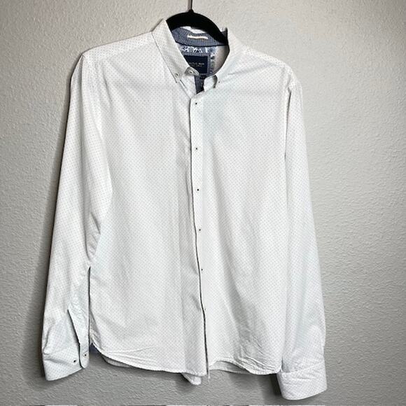White Dot Flip Cuff LS Light Academia Button Down Shirt Size Medium - Picture 8 of 12